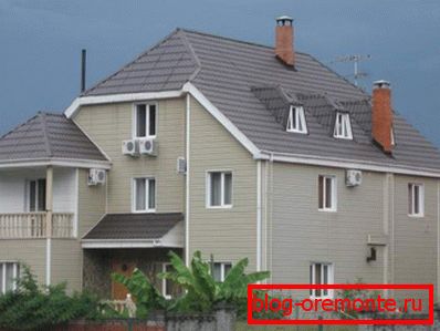 Poloviční střecha štítu