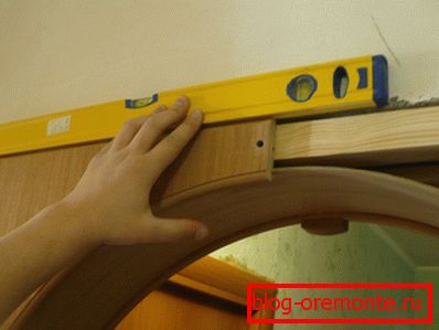 Instalace oblouku sami není tak obtížná, jak se může zdát.