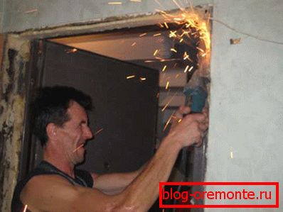 Řezání kovových krabic