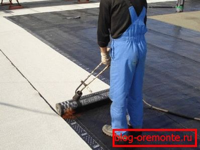 Po demontáži starého krytu nové podlahy
