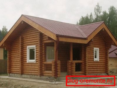 Koupelna se nachází v samostatné budově v blízkosti domu. Koupelna se nachází v samostatné budově v blízkosti domu.