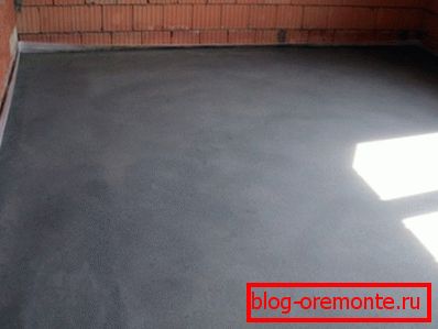 Beton je velmi běžným základem pro dokončování podlah. Beton je velmi běžným základem pro dokončování podlah.