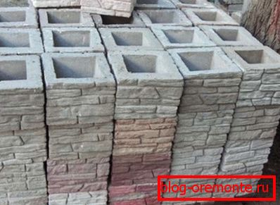 Betonové plotové bloky připravené k použití Betonové plotové bloky připravené k použití