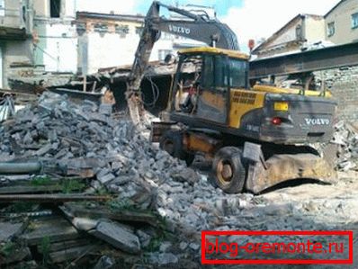 Betonolom Betonolom