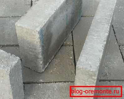 Betonové bloky na bázi polystyrenových aditiv Betonové bloky na bázi polystyrenových aditiv