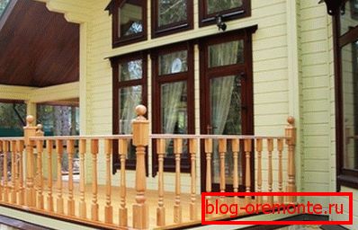 Dřevěné rámy vypadají velmi slušně - jako by byly vyrobeny z drahého ušlechtilého dřeva! Dřevěné rámy vypadají velmi slušně - jako by byly vyrobeny z drahého ušlechtilého dřeva!