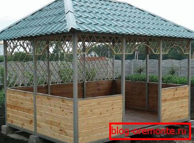 Pavilon s boky stojící střechou