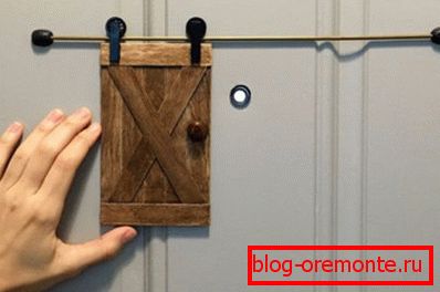Výzdoba předních dveří Výzdoba předních dveří