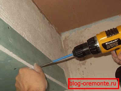 Vytvoření otvoru pro upevnění hmoždinky Vytvoření otvoru pro upevnění hmoždinky