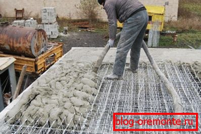 Pro plnění můžete použít čerpadlo. Toto zařízení umožní co nejkratší dokončení úkolu. Pro plnění můžete použít čerpadlo. Toto zařízení umožní co nejkratší dokončení úkolu.