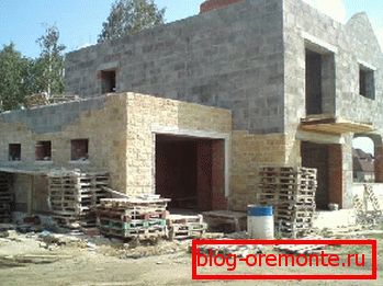 Dům z expandovaného polystyrenového betonu nepotřebuje další oteplování Dům z expandovaného polystyrenového betonu nepotřebuje další oteplování