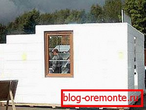 Domy pěny a betonu jsou rychle postaveny a splňují všechny nezbytné normy. Domy pěny a betonu jsou rychle postaveny a splňují všechny nezbytné normy.