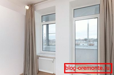 Dveře do lodžie s neslyšícím obloukem Dveře do lodžie s neslyšícím obloukem
