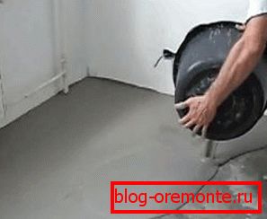 Foto betonové podlahy v garáži Foto betonové podlahy v garáži
