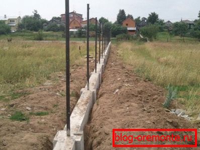 Fotografie nadace se nalije pod betonový blok Fotografie nadace se nalije pod betonový blok