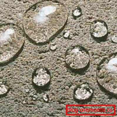 Hydrofobicita - vlastnost betonu ošetřeného základním nátěrem Hydrofobicita - vlastnost betonu ošetřeného základním nátěrem