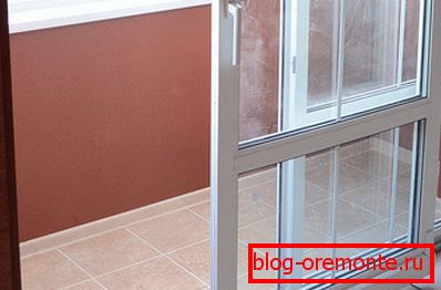 GOST: plastové balkónové dveře - kluzné provedení GOST: plastové balkónové dveře - kluzné provedení