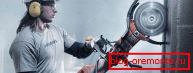 Při používání takových zařízení musíte dodržovat bezpečnostní předpisy a používat osobní ochranné pomůcky. Při používání takových zařízení musíte dodržovat bezpečnostní předpisy a používat osobní ochranné pomůcky.