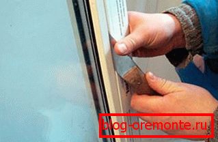 Plastové balkonové dveře - opravy skleněných obalů jak opravit dveře balkonu