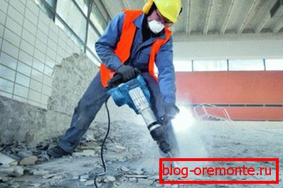 Jak je demontáž betonového potěru Jak je demontáž betonového potěru