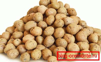 Roztažený jíl před přidáním do betonu Roztažený jíl před přidáním do betonu