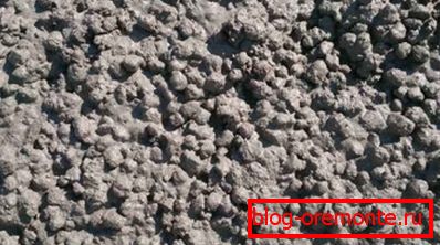 Claydite má mnohem nižší hmotnost než klasický materiál Claydite má mnohem nižší hmotnost než klasický materiál