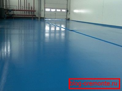 Barva na betonovou podlahu v garáži vám umožňuje prodloužit životnost potěru. Barva na betonovou podlahu v garáži vám umožňuje prodloužit životnost potěru.