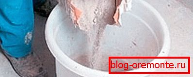 Je lepší připravit složení v malých částech, aby nezamrzelo. Je lepší připravit složení v malých částech, aby nezamrzelo.