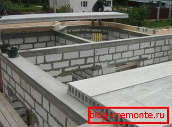 Na foto - hotových deskách, které jsou ponechány ležet v požadovaném pořadí. Na foto - hotových deskách, které jsou ponechány ležet v požadovaném pořadí.