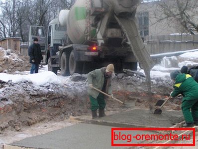 V práci s betonem při nízkých teplotách. V práci s betonem při nízkých teplotách.