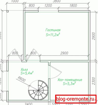 Na fotografii - typický projekt, který zohledňuje všechny detaily, až po hladké otevírání dveří