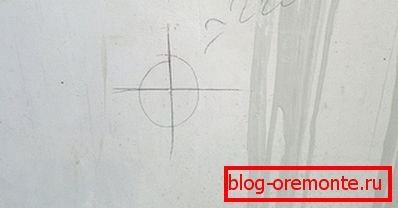 Použijte napájecí bod na stěnu