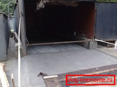 Nezapomeňte betonovaný vstup do garáže Nezapomeňte betonovaný vstup do garáže