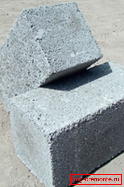 Obvykle se tento název chápe jako materiál určený pro zhotovení stěn nebo jejich dokončení, i když ve skutečnosti existuje mnoho různých typů stěn. Obvykle se tento název chápe jako materiál určený pro zhotovení stěn nebo jejich dokončení, i když ve skutečnosti existuje mnoho různých typů stěn.