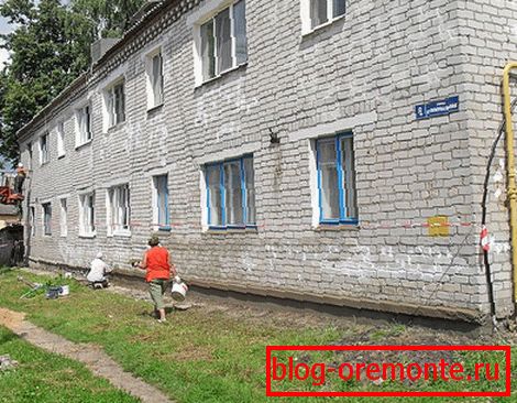 Čištění povrchu a plnění