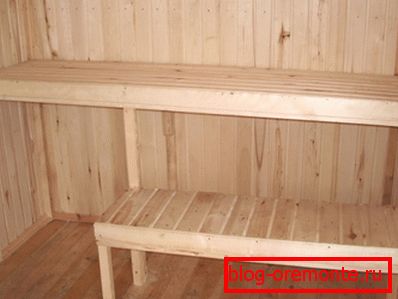 Zvláštní pozornost věnujte baldachýnu, protože na něm může sedět několik lidí současně. Zvláštní pozornost věnujte baldachýnu, protože na něm může sedět několik lidí současně.