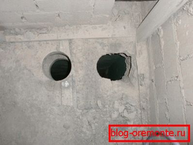 Otvor vpravo je vyroben s korunkou, vlevo - s diamanty. Otvor vpravo je vyroben s korunkou, vlevo - s diamanty.