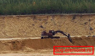 Pískoviště - místo těžby agregátů pro beton. Pískoviště - místo těžby agregátů pro beton.