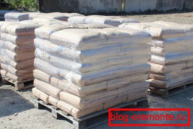 Portlandský cement v pytlích Portlandský cement v pytlích