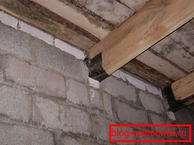 Před betonováním nebo zasunutím tyčí do stěny musí být chráněny před vlhkostí. Před betonováním nebo zasunutím tyčí do stěny musí být chráněny před vlhkostí.