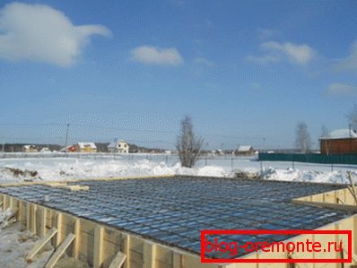Se správným přístupem je betonování možné kdykoli během roku. Se správným přístupem je betonování možné kdykoli během roku.