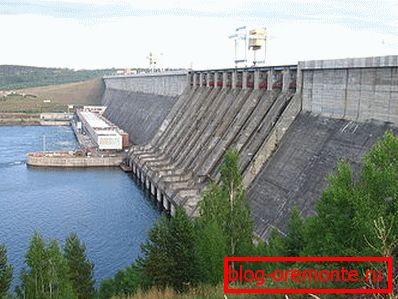 Příklad masivní hydraulické konstrukce. Příklad masivní hydraulické konstrukce.