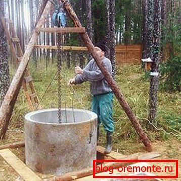 Pokračujeme v sestavování sloupce při sestupu. Pokračujeme v sestavování sloupce při sestupu.