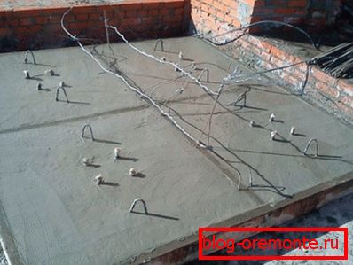 Zahřívání směsi pomocí elektrod Zahřívání směsi pomocí elektrod