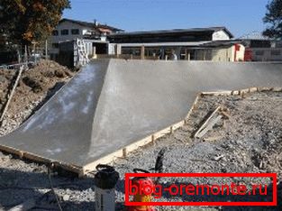 Podíl betonu M400 poskytuje nejvyšší vlastnosti pevnosti, aby mohly být betonové svahy a další obtížné oblasti Podíl betonu M400 poskytuje nejvyšší vlastnosti pevnosti, aby mohly být betonové svahy a další obtížné oblasti