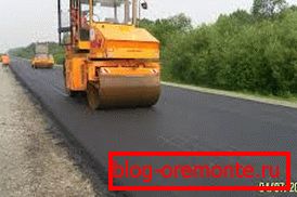 Proces vytváření chodníků se prakticky neliší od ukládání silnic, ačkoli nemusí na povrch působit takové velké nárazy. Proces vytváření chodníků se prakticky neliší od ukládání silnic, ačkoli nemusí na povrch působit takové velké nárazy.