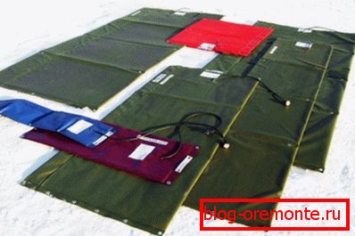 Různé typy elektrických rohoží pro vytváření teplého bednění Různé typy elektrických rohoží pro vytváření teplého bednění