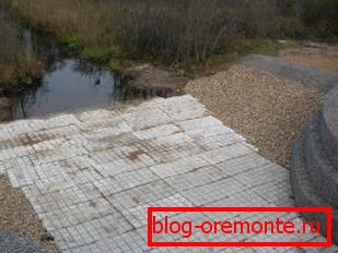 Vytvoření cest nebo přístupů k objektům umístěným na nestabilní a kompatibilní půdě Vytvoření cest nebo přístupů k objektům umístěným na nestabilní a kompatibilní půdě
