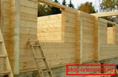 Tento typ dokování zabraňuje zbytečným mezery v fasádě budovy. Tento typ dokování zabraňuje zbytečným mezery v fasádě budovy.