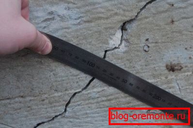 Crack v důsledku srážek. Crack v důsledku srážek.
